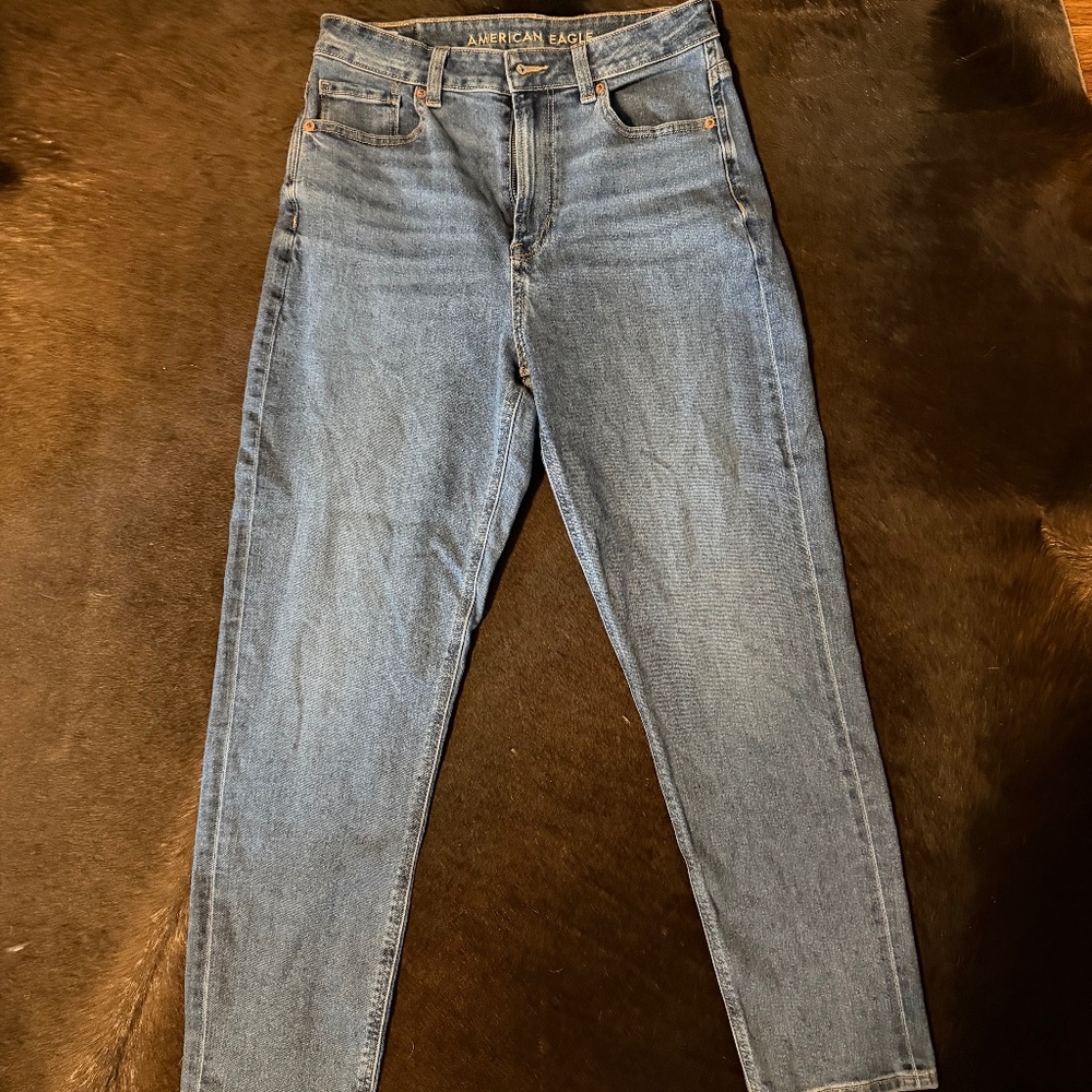 American Eagle mom jeans